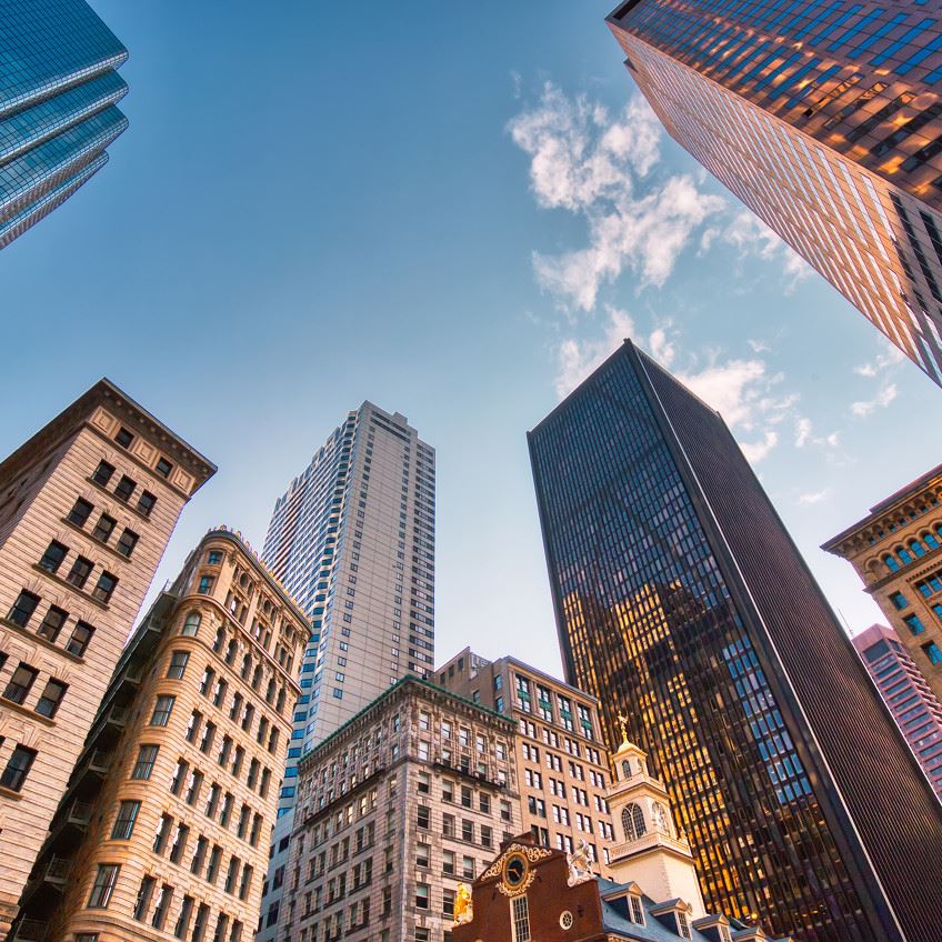 美政府“停摆”  白宫宴会厅建造不停工：面积达8300多平方米 可容纳约1000名宾客 特朗普称已收到3.5亿美元捐款